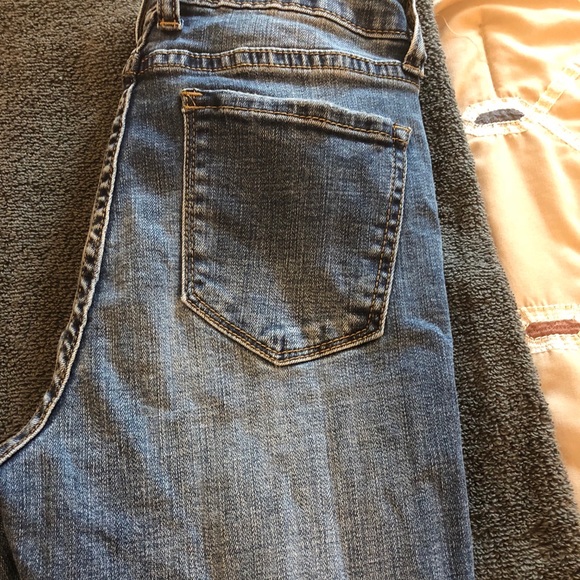 Jeans - Picture 2 of 3